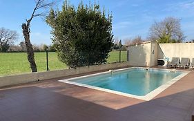 Villa Entiere. Alpilles Aix Marseille Avignon.